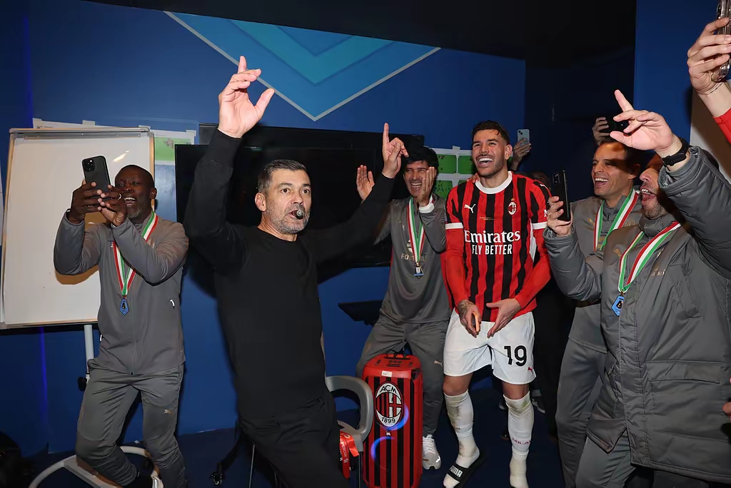 英雄联盟游戏官网-ac米兰历史最佳阵容最新