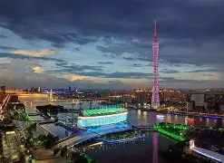 包含广东宏远训练开放日，窗口期刷新队史纪录引欢呼，德国杯在即，临场指挥获称赞的词条