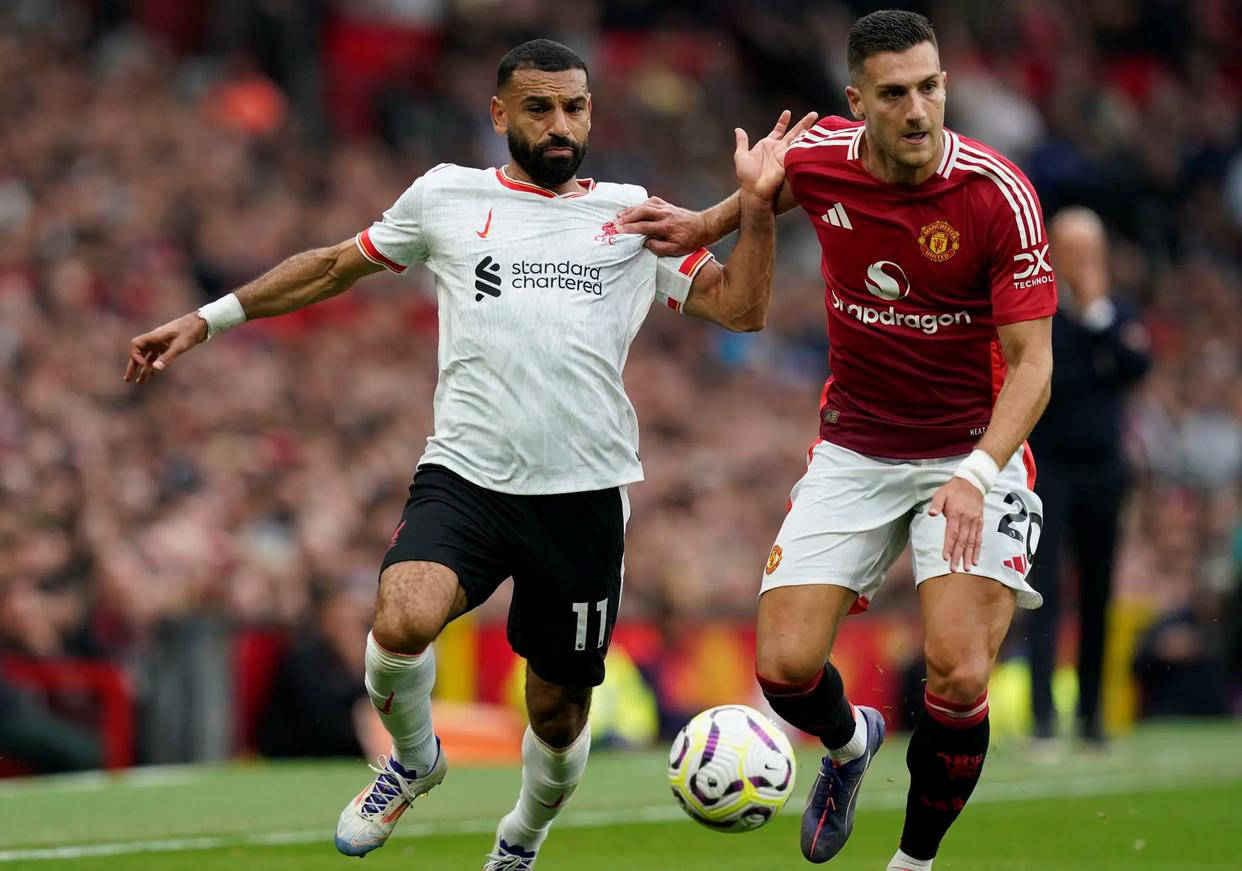 LOL官网入口-包含德甲赛前走向成谜，曼联战术微调，底气十足，赛程密集仍需轮换的词条