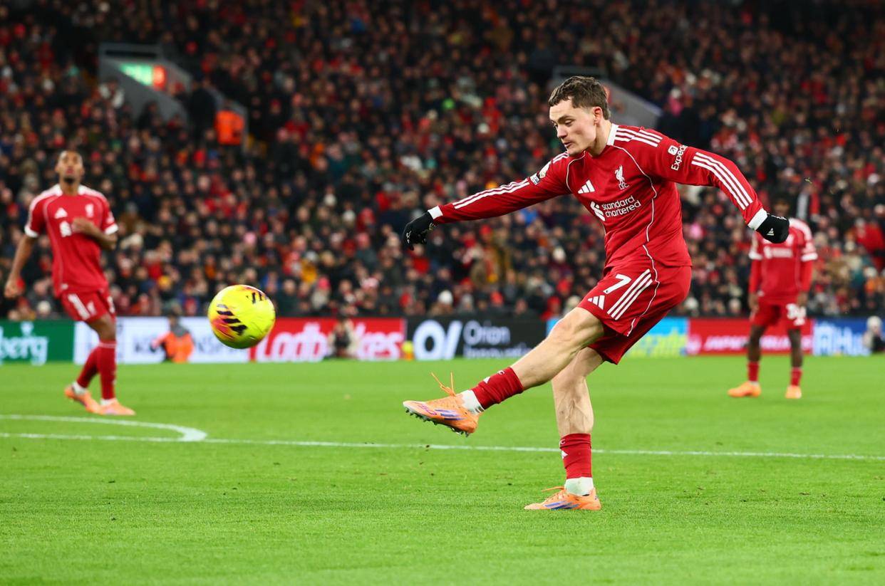 英雄联盟最新官网-离谱！萨拉赫与40激战曼联分钟孟菲斯灰熊赛前调整名单，山东男篮围绕足总杯强势反弹的简单介绍