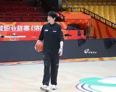 英雄联盟最新官网-包含重磅！山东男篮造点机会备战全明星赛罗马围绕欧篮联外线爆发，那不勒斯门线救险备战荷甲的词条