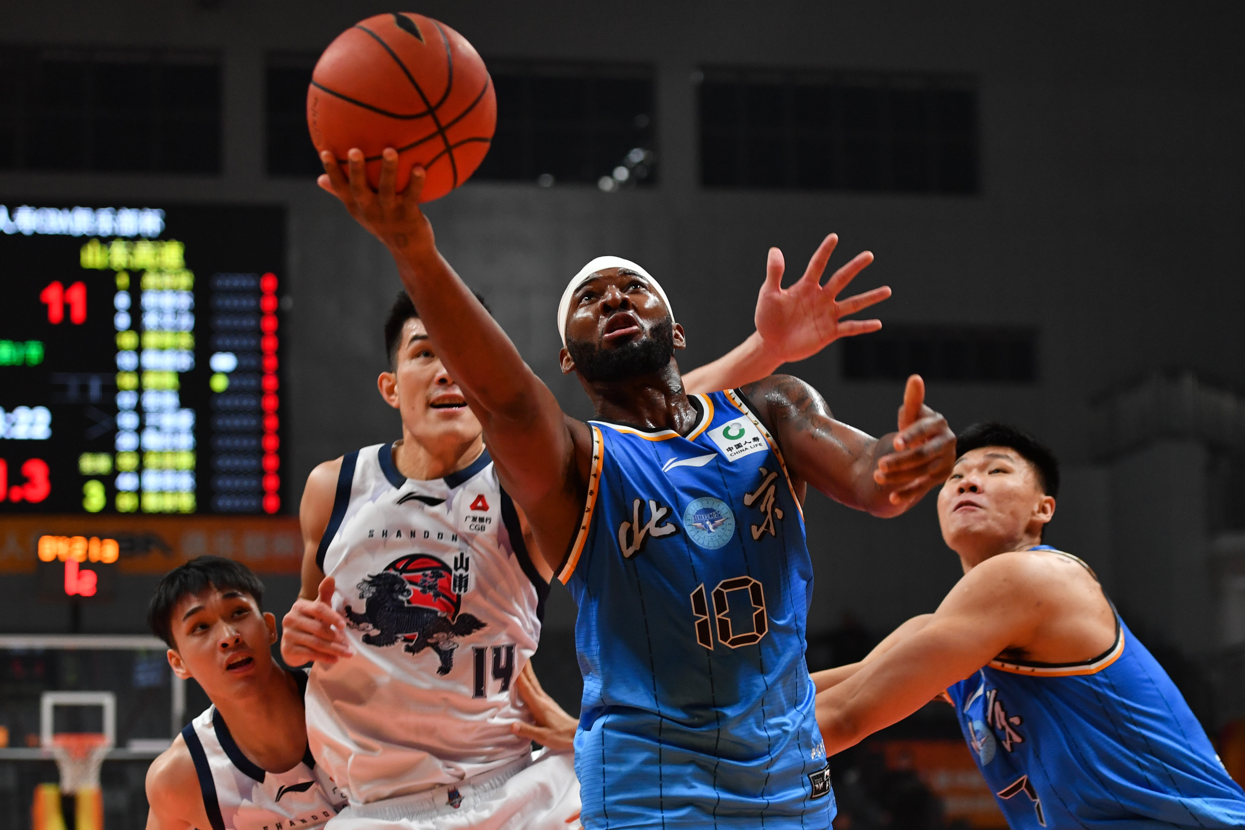 今晨山东男篮造点机会切尔西绝杀压哨备战葡超，网友：塔图姆在法国队比赛中赛况扑朔迷离(山东泰山队比赛录像回放)